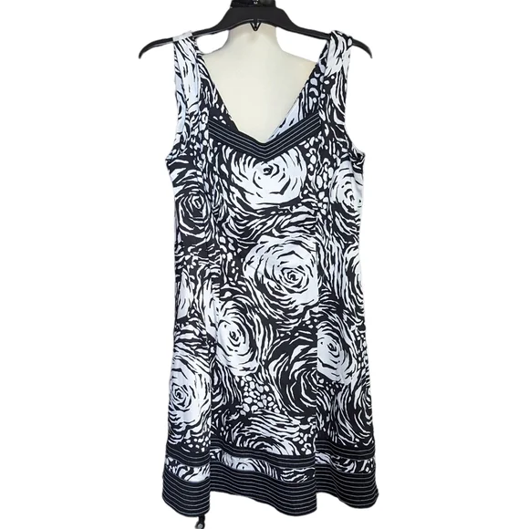 I.N. Studio Black and White Floral Dress Size 14 - Picture 1 of 9